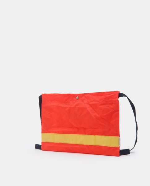 Meet Mario, our bright cycling musette bag. One size fits all your cycling essentials. It's waterproof, light and folds easily into a small pack.